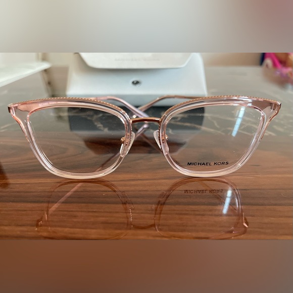 Michael K coconut Grove - Picture 2 of 2